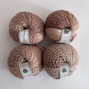Yarn 4 skeins Jojoland Rhythm washable wool yarn